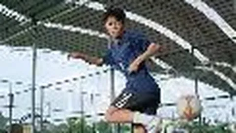 “29轮赛事仅亮相两次，国脚级边卫遭穆斯卡特冷落，中超赛场上的遗憾“刀锋”成摆设之谜”