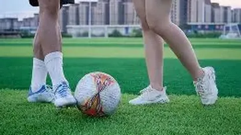 《世体曝：大腿肌腱伤势困扰拉波尔特，恐将缺阵两月，战局再添变数！》